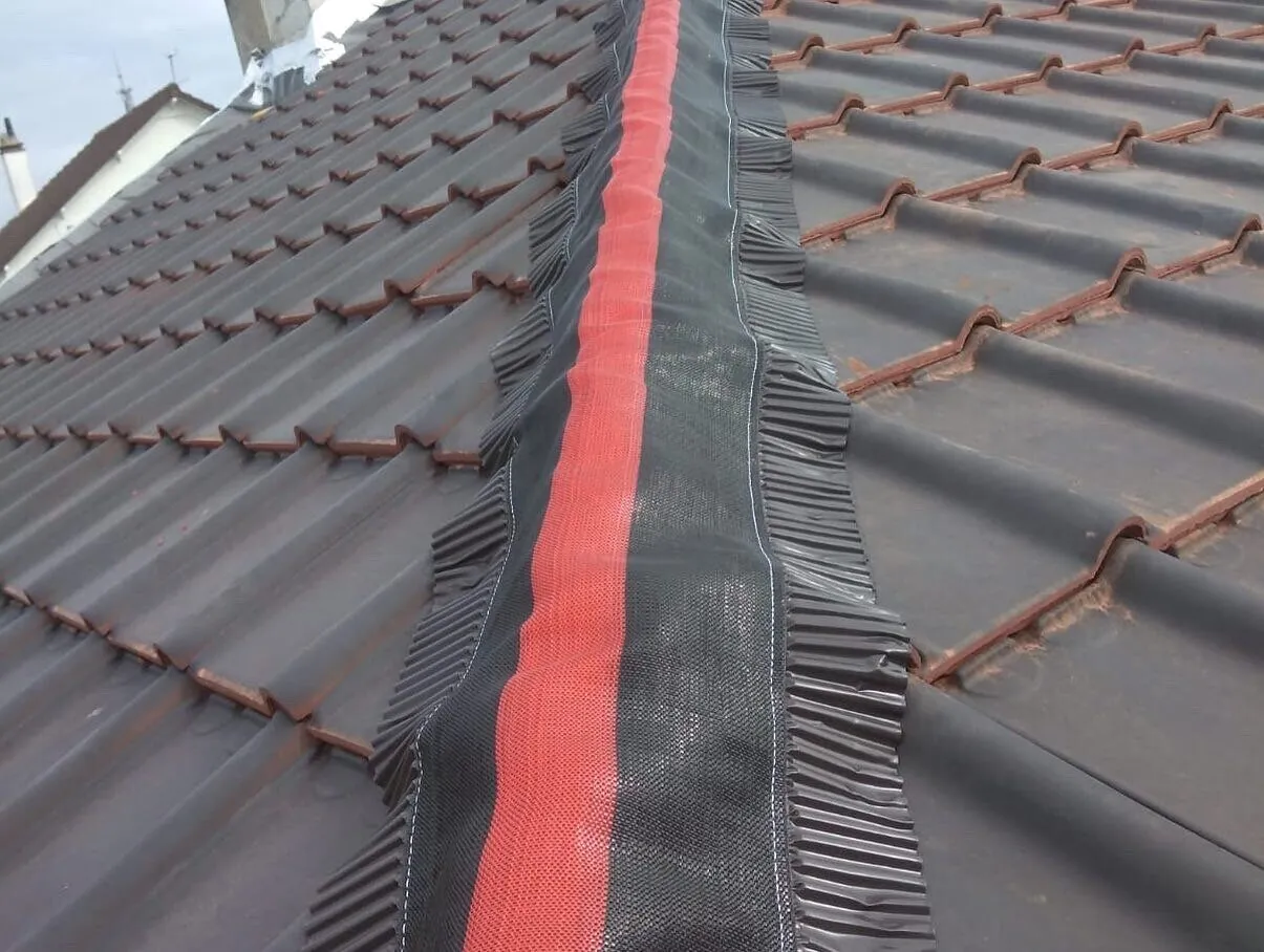 Closoir de faîtage ventilé